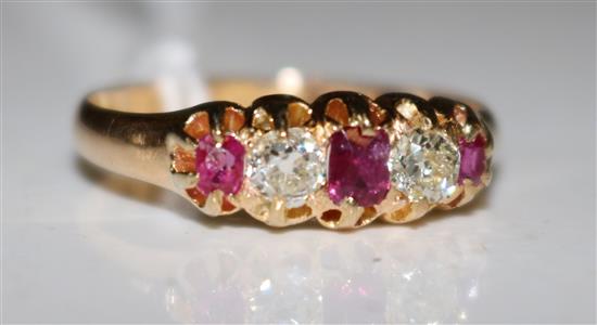 Ruby & Diamond 5 stone ring